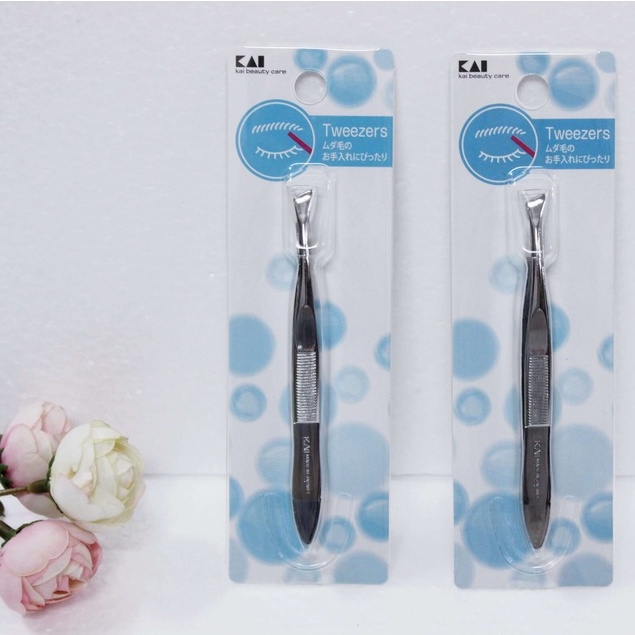 Nhíp Nhổ Lông Mày Bằng Thép Kai Tweezers HL0401 (Màu Xanh)