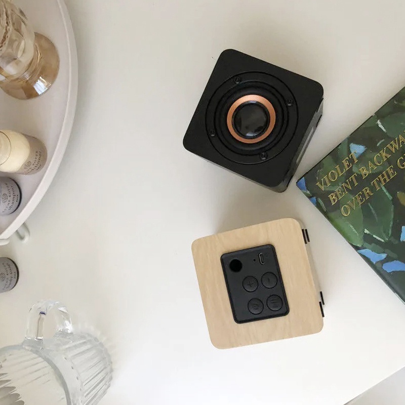 Loa Bluetooth Không Dây Mini Hình Vuông Nhỏ Gọn Thích Hợp Làm Quà Sinh Nhật
