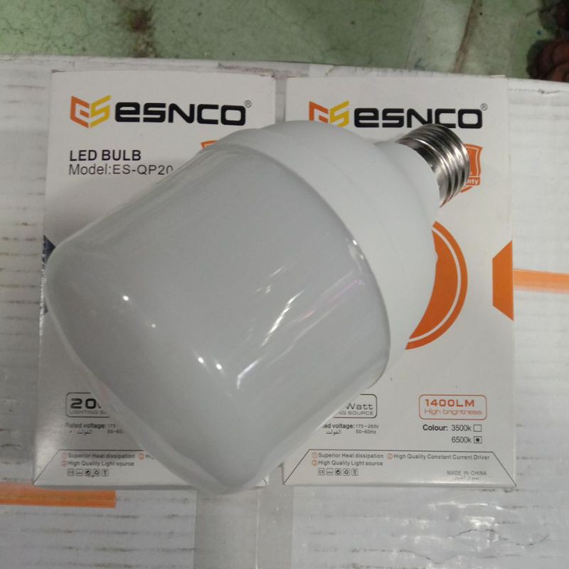 10 bóng Led trụ thân nhôm  20w ESNCO ánh  sáng  trắng