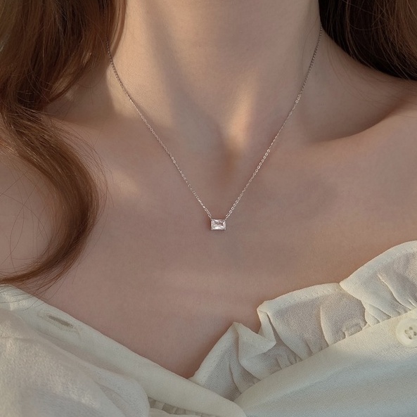 Dây chuyền mạ bạc 925 mặt vuông đính đá sang trọng