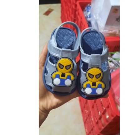 GIÀY SANDAL SIÊU NHÂN TẬP ĐI CHO BÉ( ĐO CHIỀU DÀI CHÂN BÉ)