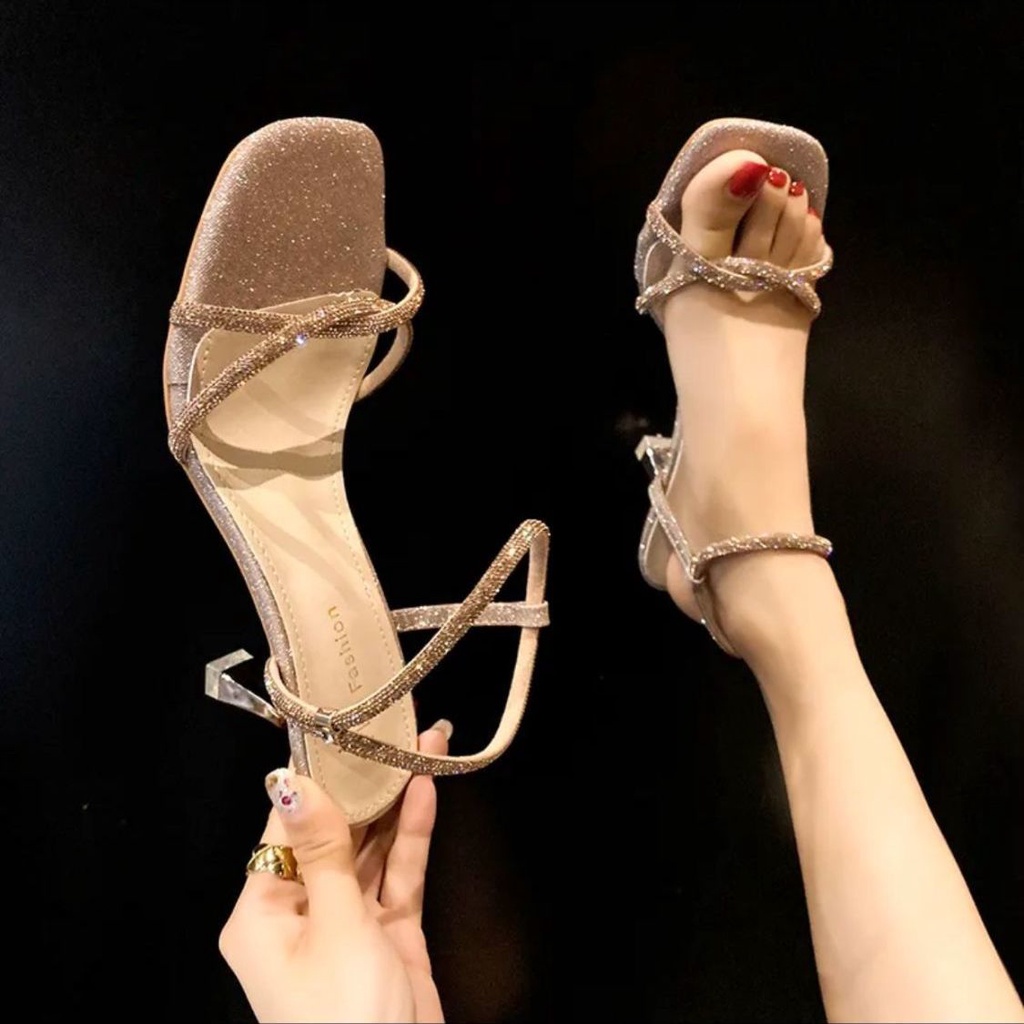 Xăng đan cao gót đính đá thời trang nữ 2022 Amoi