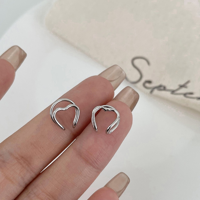 Khuyên Kẹp Vành Tai Hình Trái Tim Thời Trang Cá Tính Cho Nữ 2022