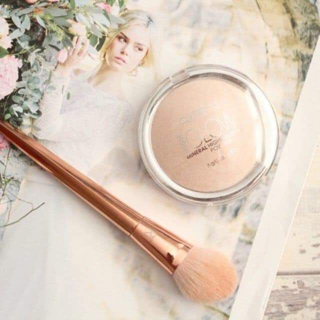 phấn highlight catrice GLOW mineral HighLighting bắt sáng