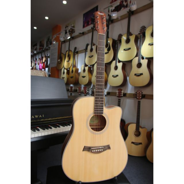 Guitar Acoustic Taylor