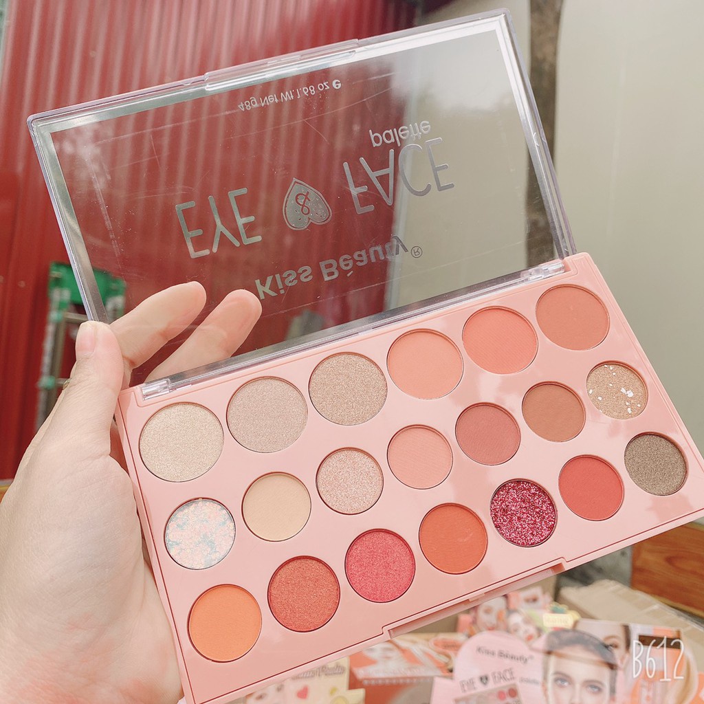 Phấn mắt má EYE FACE 20 ô của kissbeauty màu sáng và nhũ | BigBuy360 - bigbuy360.vn