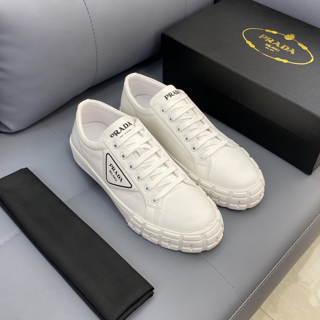 Giày sneakers nam cao cấp da thật PRADA thiết kế trẻ trung và hiện đại mang phong cách thể thao
