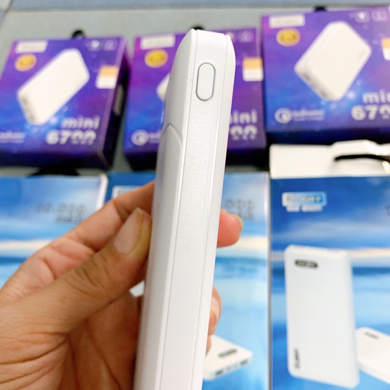 Pin sạc dự phòng HIGH QUALITY 5S. pace 10.800 mah mỏng gọn