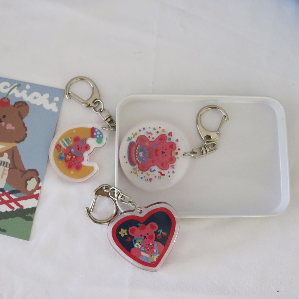 Móc khóa in hình gấu dùng trang trí cho hộp sạc Airpods