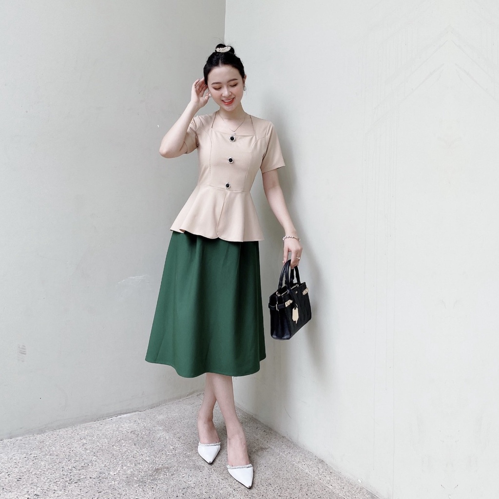 Sét Đầm Công Sở Áo PepLum Phối Nút AKARA K304 Phù Hợp Đi Làm Dạo Phố Dự Tiêc | BigBuy360 - bigbuy360.vn