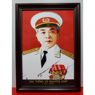 Ảnh in dầu - Chân dung Đại tướng Võ Nguyên Giáp