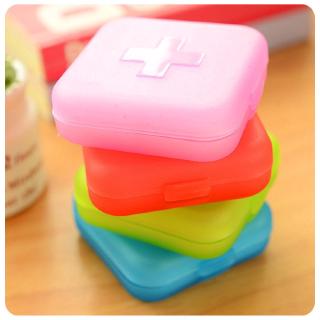 Hộp Đựng Thuốc Tiện Lợi Khi Đi Du Lịch