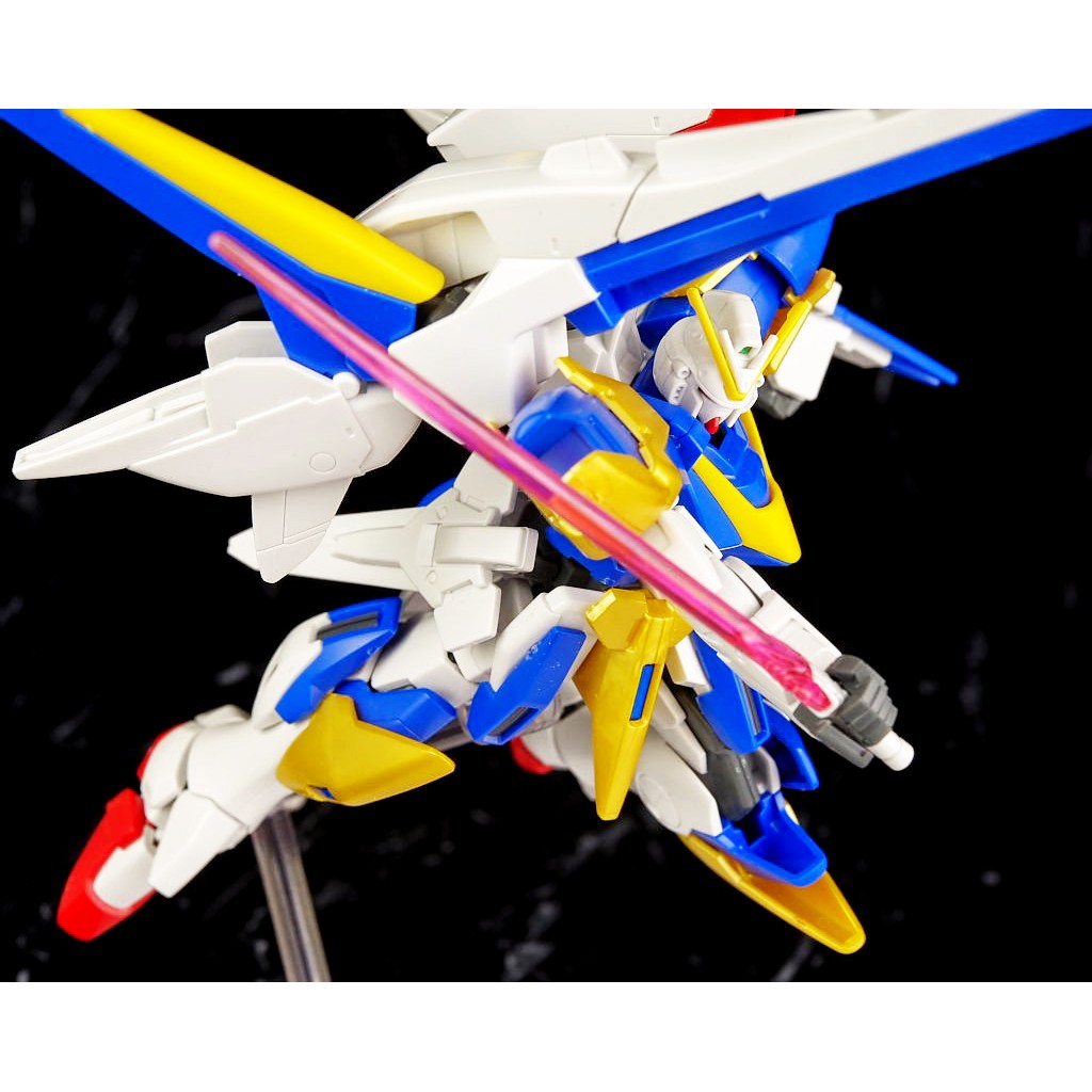 Mô hình lắp ráp Gundam Bandai HG 189 V2 Assault Buster Gundam