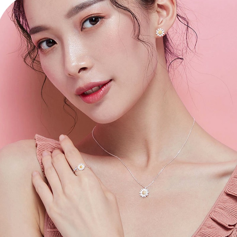 Bông Tai Bạc S925 Cúc Họa Mi Little Daisy Xinh Xắn | Khuyên Tai Nữ Trang Sức Bạc Thời Trang
