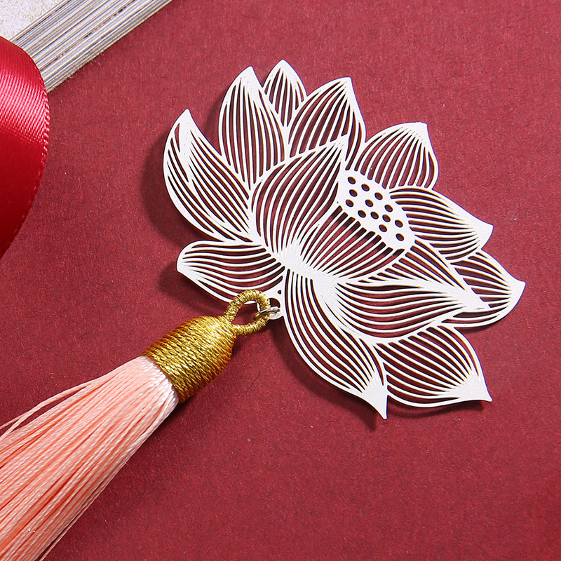 Dụng Cụ Đánh Dấu Sách Bằng Kim Loại Hình Lá Phong Sáng Tạo