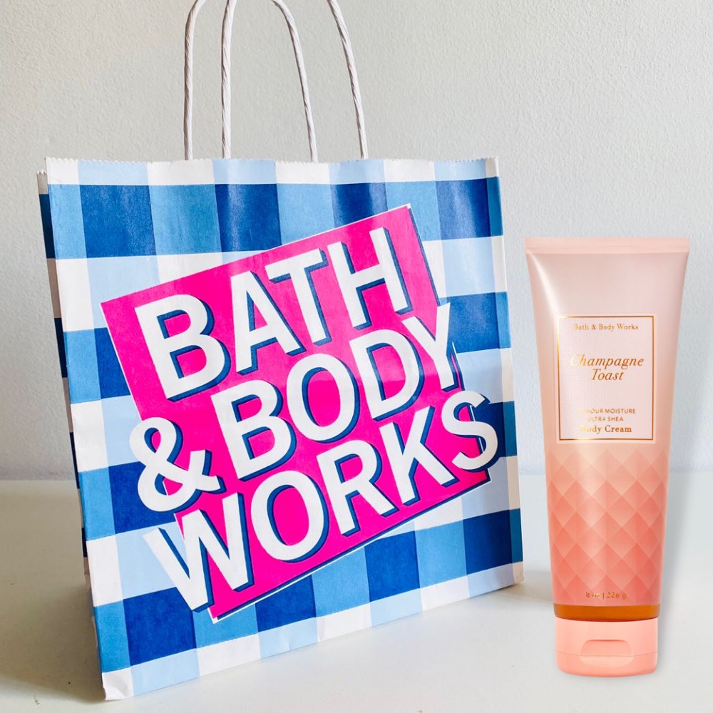 Kem Dưỡng Da Bath & Body Works - Champagne Toast Body Cream 226ml