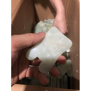 Ngọc thạch cạo gió mặt