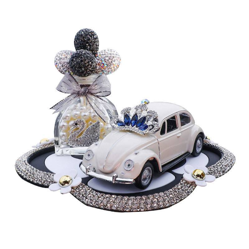 Set Ô Tô Beetle Cổ Điển Và Trùm Bóng Đính Đá Trang Trí Taplo Ô Tô Cao Cấp, Nước Hoa Ô Tô