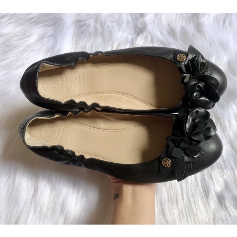 💚 👠  •Giày chuẩn si búp bê chính hãng hiệu của nữ Tory Burch 97%•