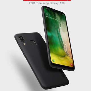 Ốp Lưng Sần cho Samsung Galaxy A20/A30 hiệu Nillkin (tặng kèm giá đỡ) - Hàng Chính hãng