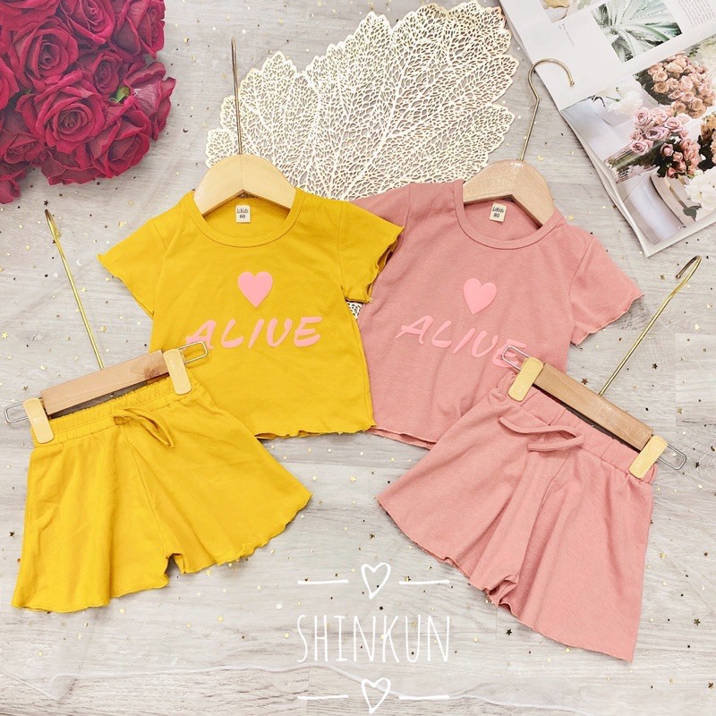Bộ quần dáng váy cho bé gái alive