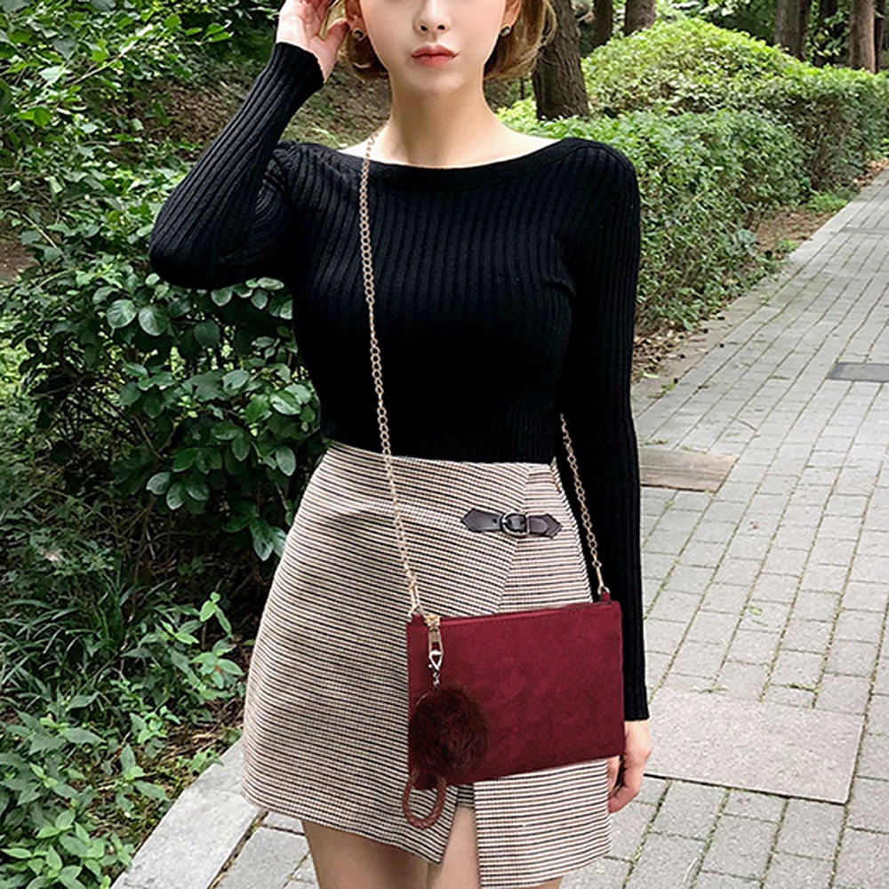 Túi Đeo Chéo Dáng Vuông Đính Quả Bóng Lông Xinh Xắn Thời Trang
