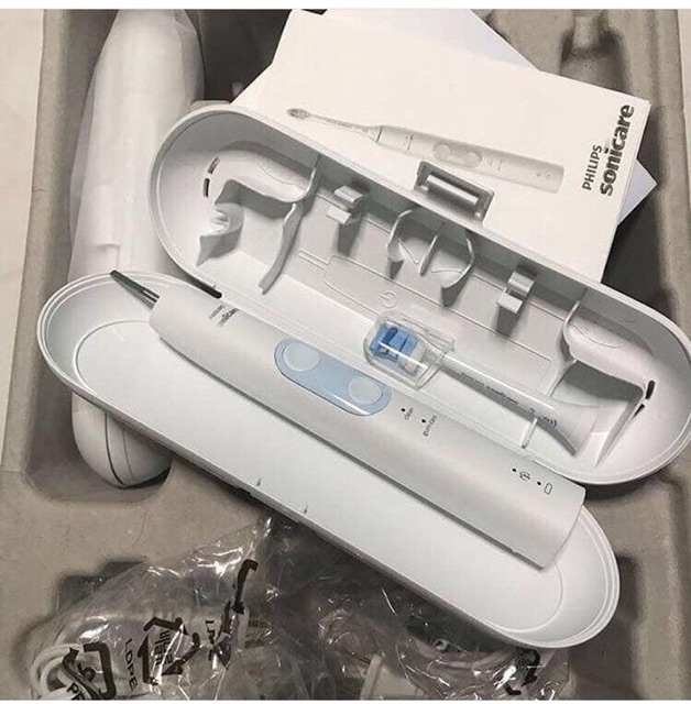 Bàn chải đánh răng điện Philips Sonicare Protective Clean 5000 Gum Care Edition