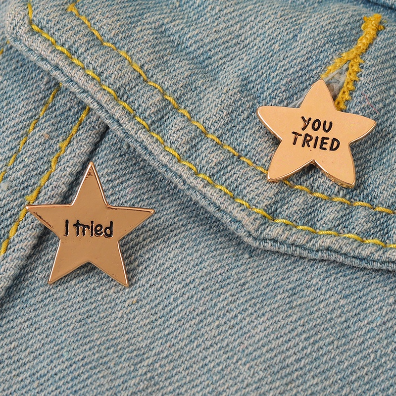 Huy Hiệu Cài Áo Hình Các Nhân Vật Trong &quot;Awards You Tried&quot;