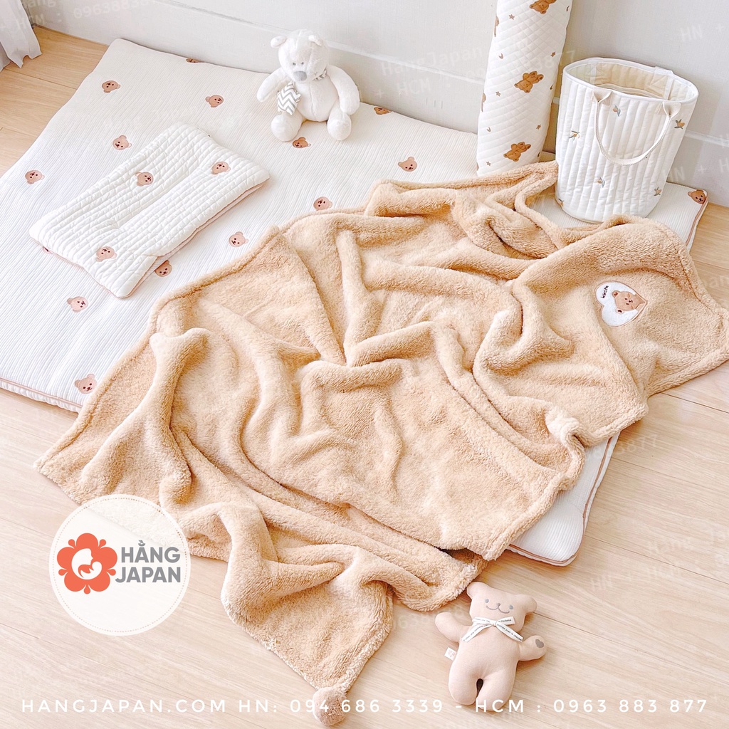 Chăn lông thêu họa tiết Dottodot phiên bản 2022 kích thước 90*130cm