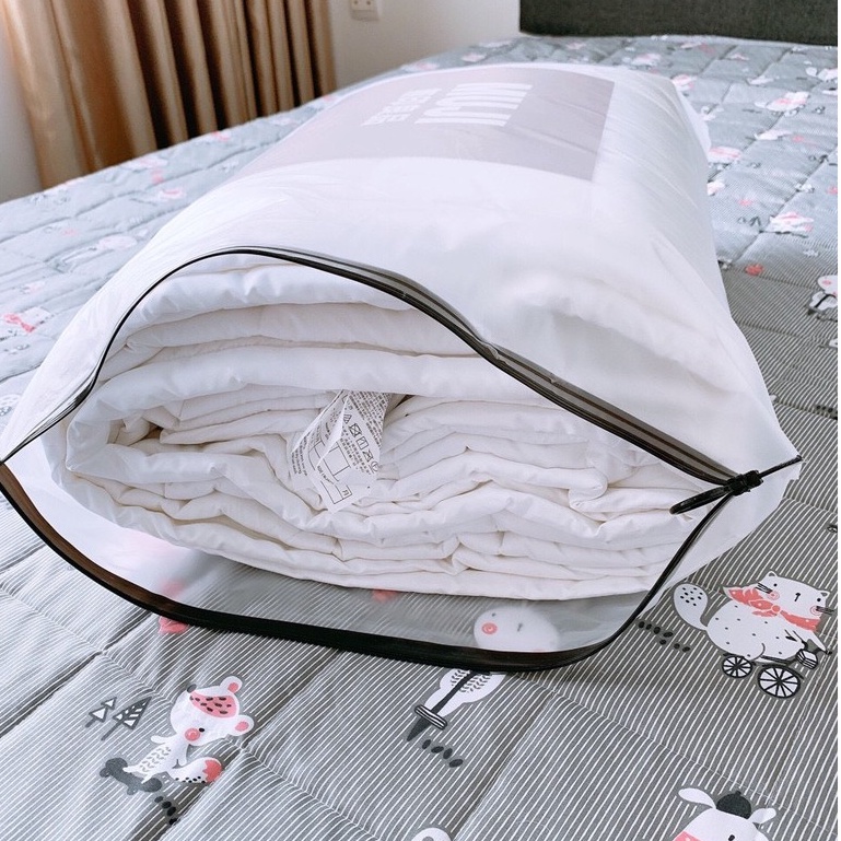 Ruột chăn hè muji 2mx2m2 trắng trần ô vuông có dây buộc 4 góc Dream bedding