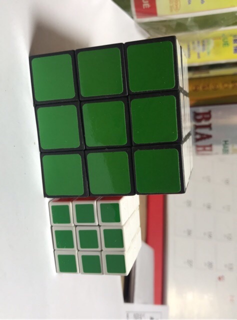 Đồ chơi Rubik 3x3 (tặng rubik mini)