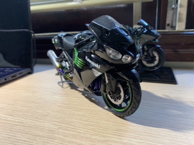 Mô hình môtô kawasaki ninja zx-14r