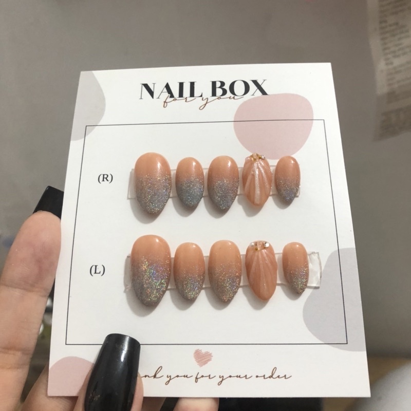 07 nailbox móng up tráng gương cầu vồng