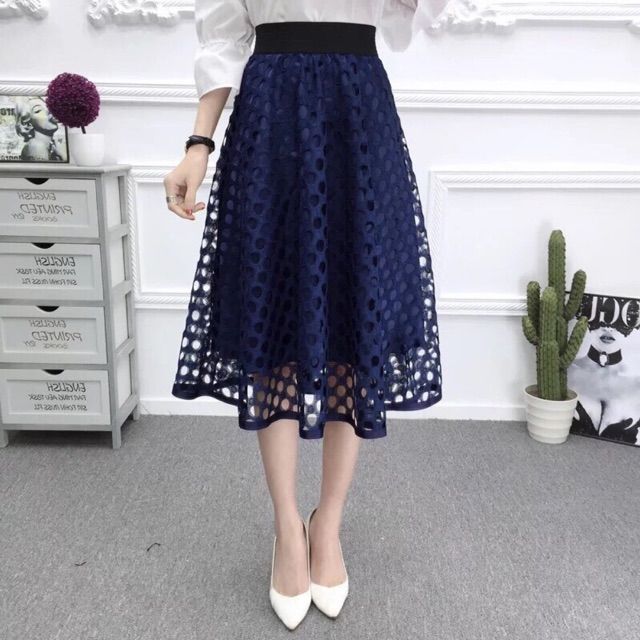 CHÂN VÁY REN LỖ DÀI