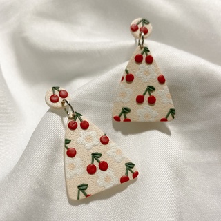 Khuyên tai đất sét nung Polymer Clay (Cherry Lady)