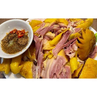 Gà ủ muối nguyên con,Gà ủ muối Ngon được làm từ gà ri ta loại 1, nguyên đầu nguyên chân, bảo quản đóng gói hút chân khôn