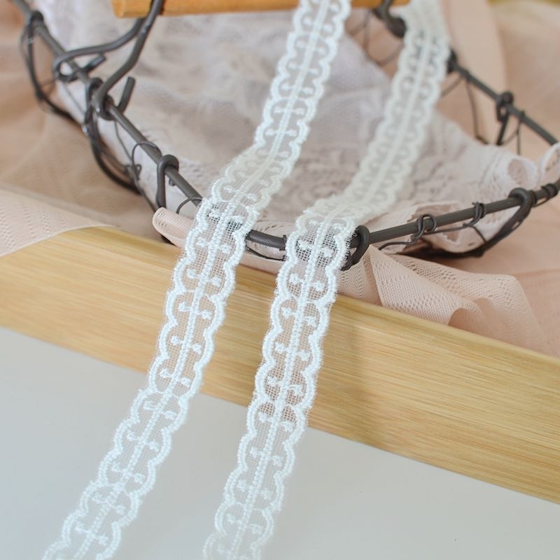 Vải ren trắng thêu hoa dùng may quần áo váy rèm thủ công 1.4/1.9cm x 1m