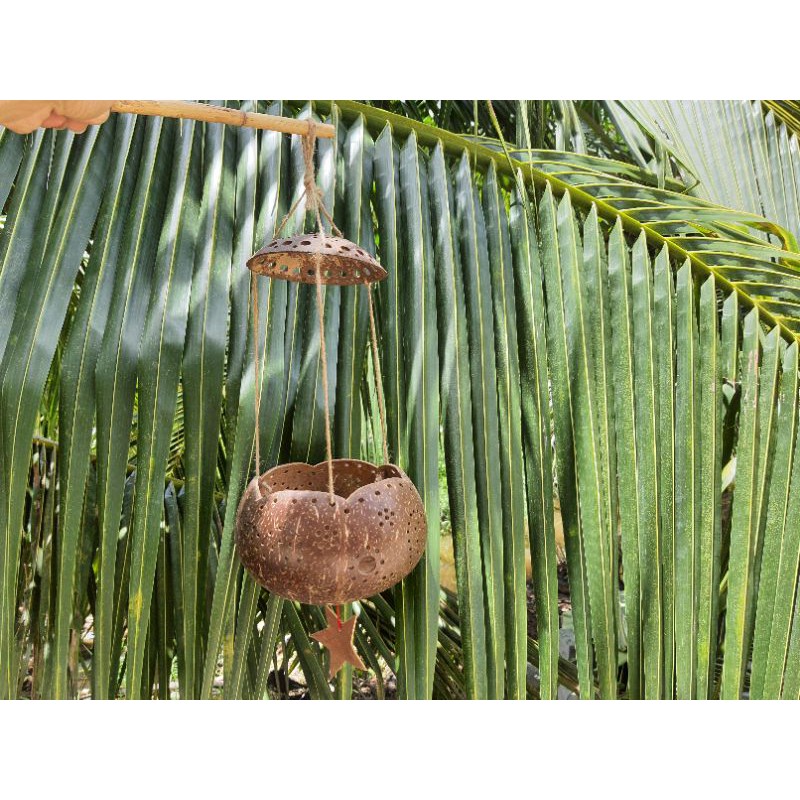 Lồng đèn hoa sen bằng gáo dừa