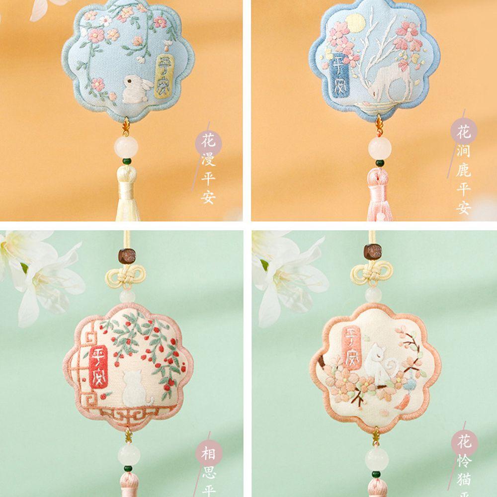 Móc Khóa Hình Thỏ Thêu Thủ Công Dễ Thương Chất Lượng Cao