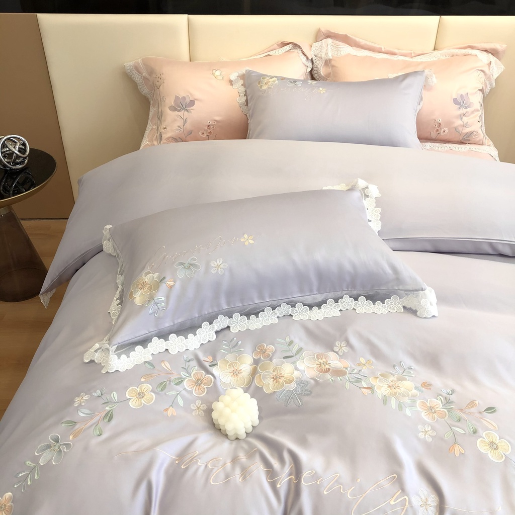 Bộ chăn ga gối lụa thêu nguyệt quế đẹp, Vải lụa silk mềm mại mượt ưu điểm không nhăn không xù dễ dàng giặt