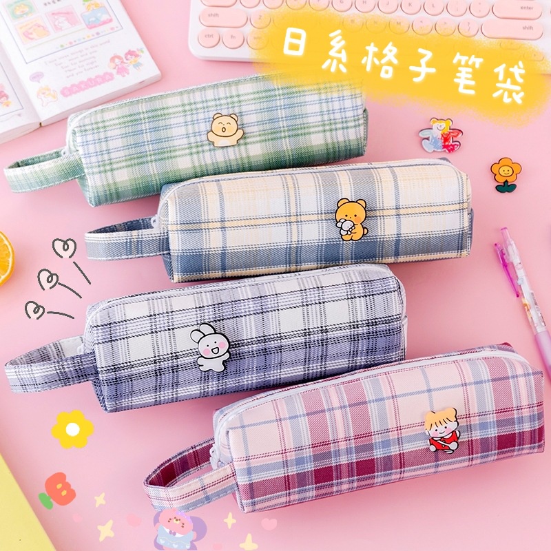 Túi Đựng Bút Vải Kẻ Caro Có Quai Xách Xinh Xắn, Hộp Bút Cute ANANStore – Tặng Kèm Pin Cài Xinh Xắn