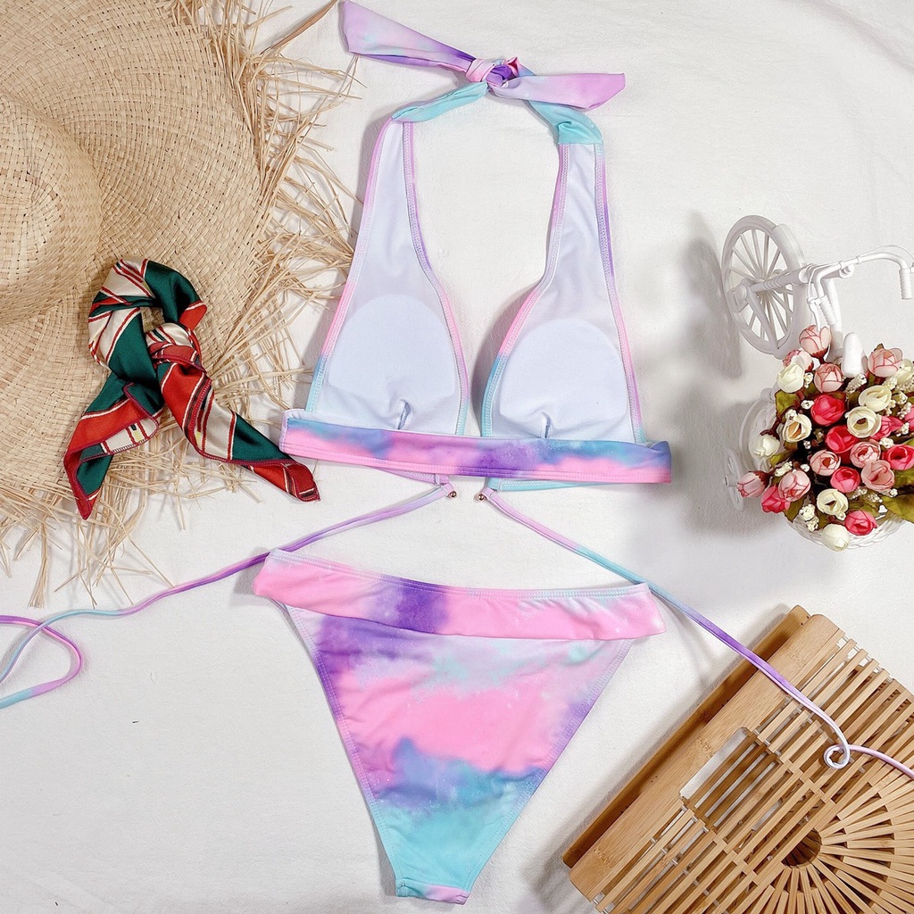 Bộ đồ bơi bikini hai mảnh dạng hở dây thắt sau cổ dây bắt chéo nhuộm màu loang hồng hở lỗ lớn phối vòng kim loại cho nữ | BigBuy360 - bigbuy360.vn