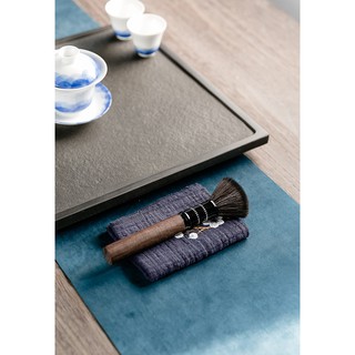 Chổi dưỡng ấm tử sa