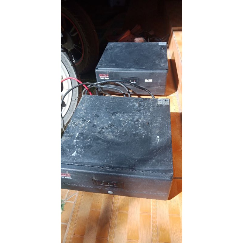 Lưu điện 24v lên 220v. 1600va.có chế độ nạp lại ắc quy.