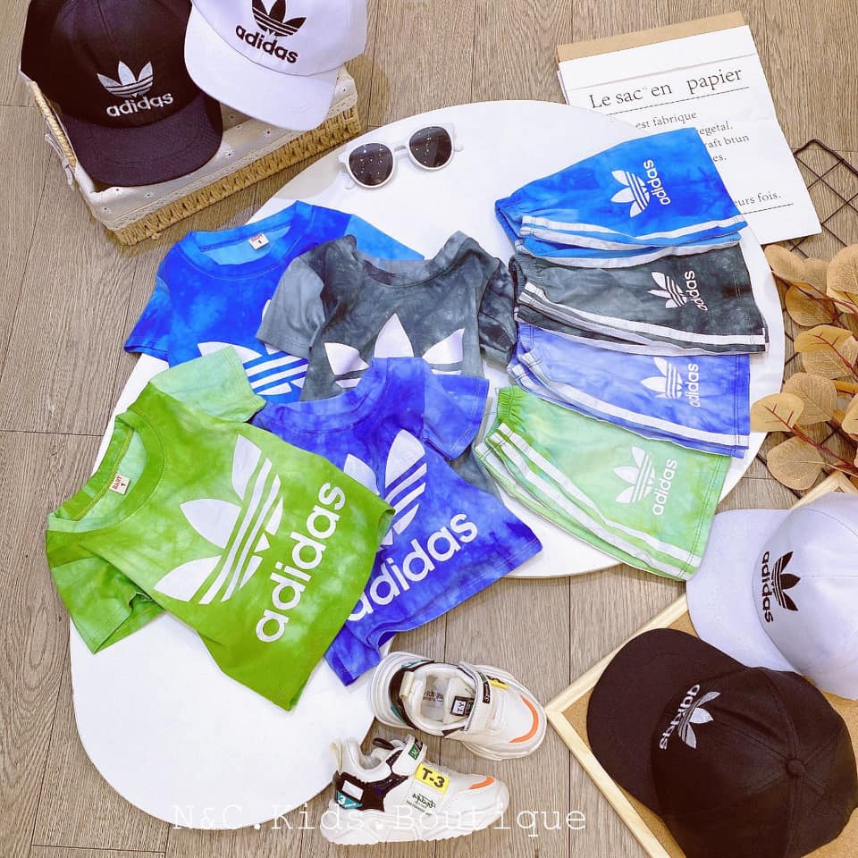 set bộ loang adidas tặng kèm mũ cho bé yêu