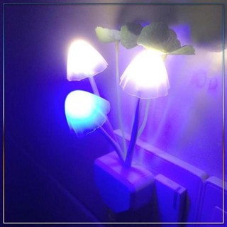 ĐÈN NGỦ CẢM ỨNG ÁNH SÁNG ĐỔI MÀU HÌNH CÂY NẤM