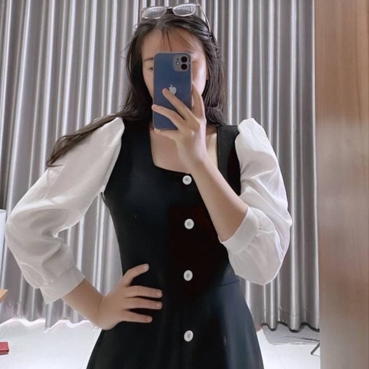 Đầm cổ vuông tay dài đính nút, đầm kiểu cổ vuông tay bồng đính nút LALI