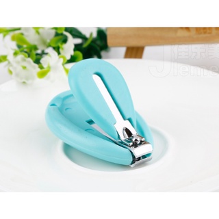 Bấm móng tay 4 món an toàn cho bé