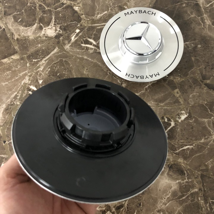 Logo chụp mâm, ốp lazang bánh xe ô tô Maybach, đường kính ngoài đĩa chụp: 14.5cm, đường kính trong: 4.5cm mã A400