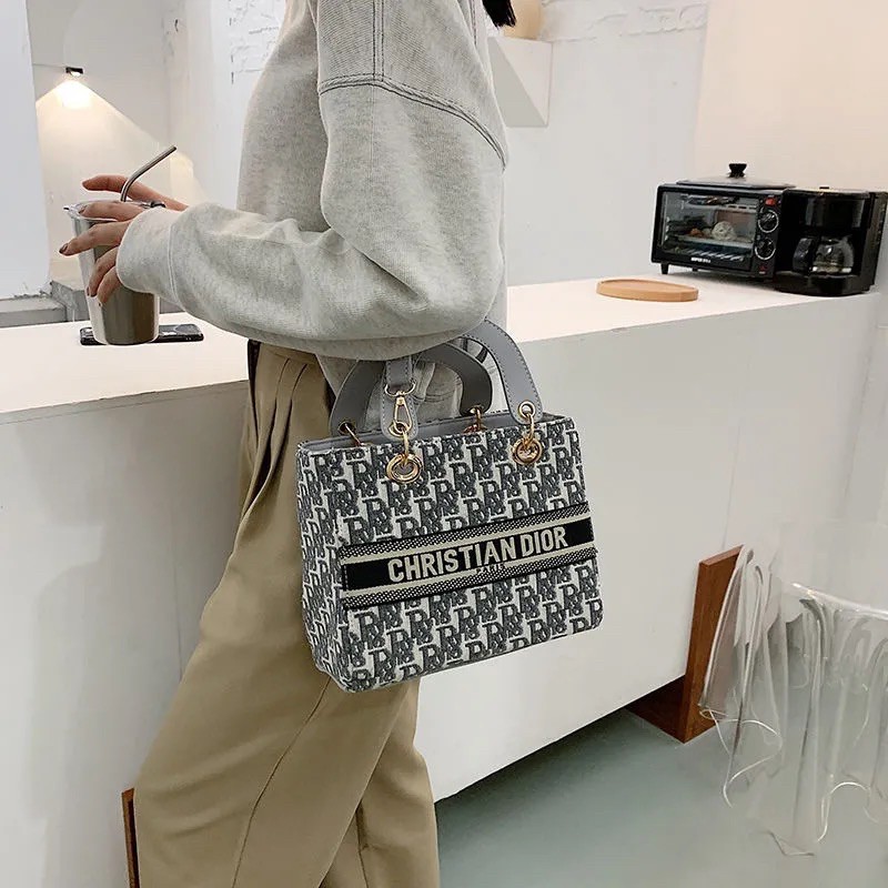 Túi xách Christian D sang chảnh